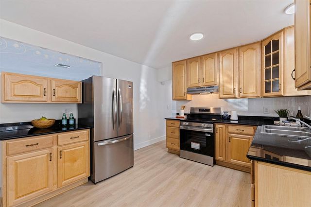 4500 16TH AVENUE N, St Petersburg, FL 33713