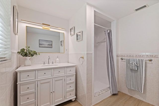 4500 16TH AVENUE N, St Petersburg, FL 33713