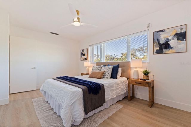 4500 16TH AVENUE N, St Petersburg, FL 33713