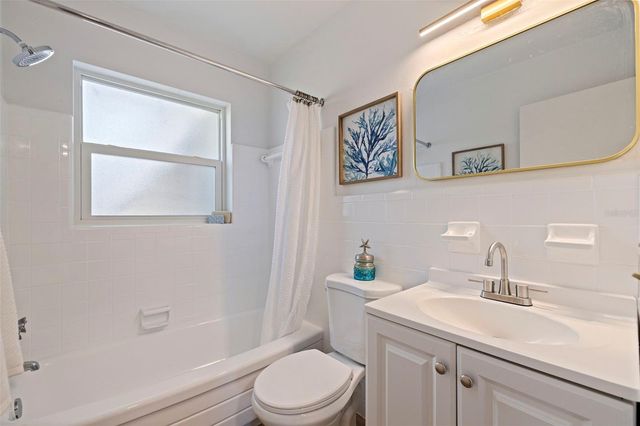 4500 16TH AVENUE N, St Petersburg, FL 33713