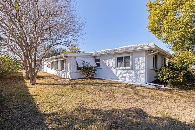 4500 16TH AVENUE N, St Petersburg, FL 33713