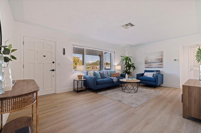 4500 16TH AVENUE N, St Petersburg, FL 33713