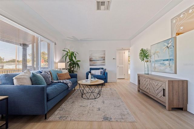 4500 16TH AVENUE N, St Petersburg, FL 33713