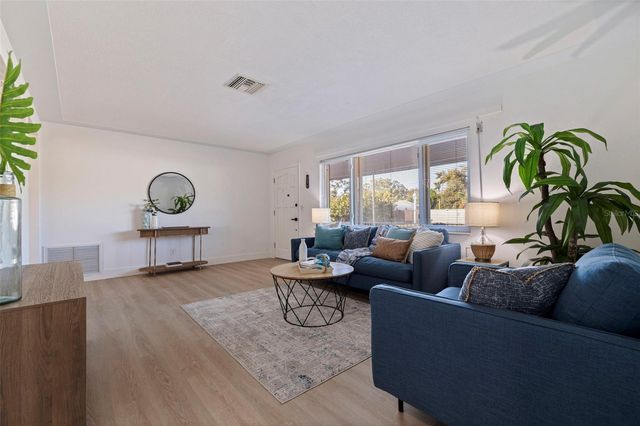 4500 16TH AVENUE N, St Petersburg, FL 33713