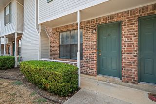 929 W Hickory Street A10, Denton, TX 76201