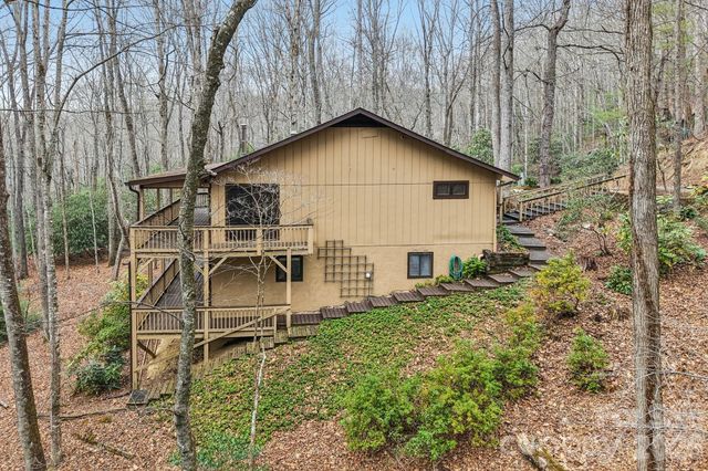 71 N Setsi Lane, Brevard, NC 28712