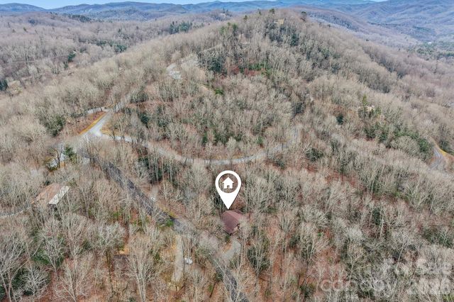 71 N Setsi Lane, Brevard, NC 28712