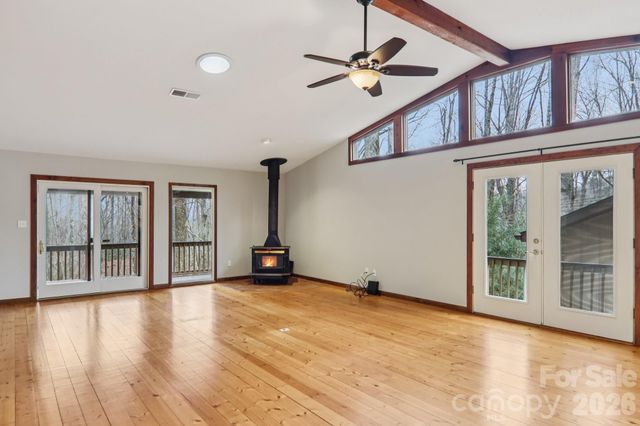 71 N Setsi Lane, Brevard, NC 28712