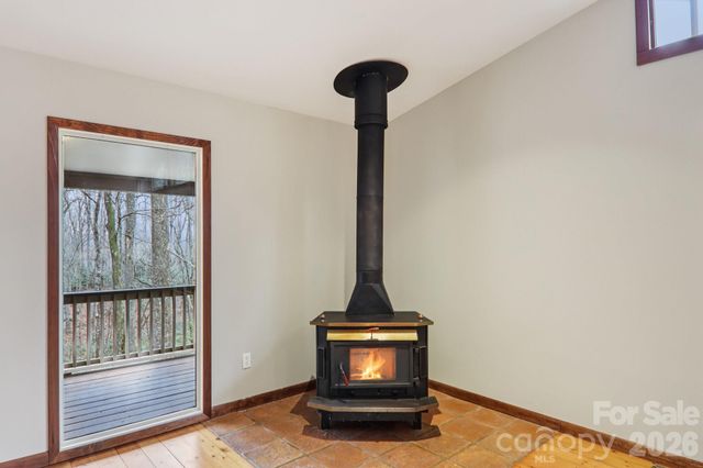 71 N Setsi Lane, Brevard, NC 28712