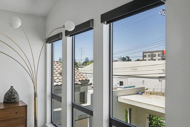 2020 Rice Aly, Sacramento, CA 95811