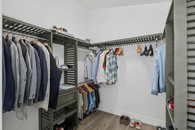 2020 Rice Aly, Sacramento, CA 95811