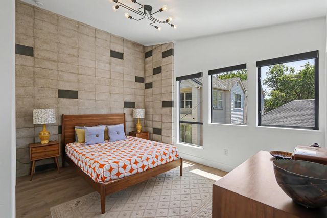 2020 Rice Aly, Sacramento, CA 95811