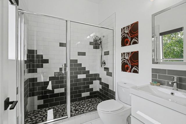 2020 Rice Aly, Sacramento, CA 95811