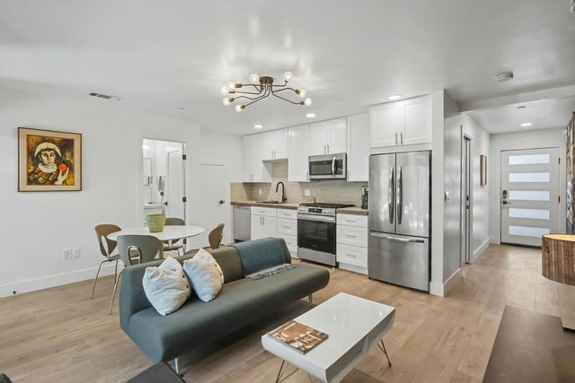 2020 Rice Aly, Sacramento, CA 95811