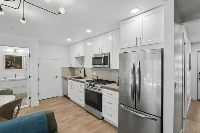 2020 Rice Aly, Sacramento, CA 95811
