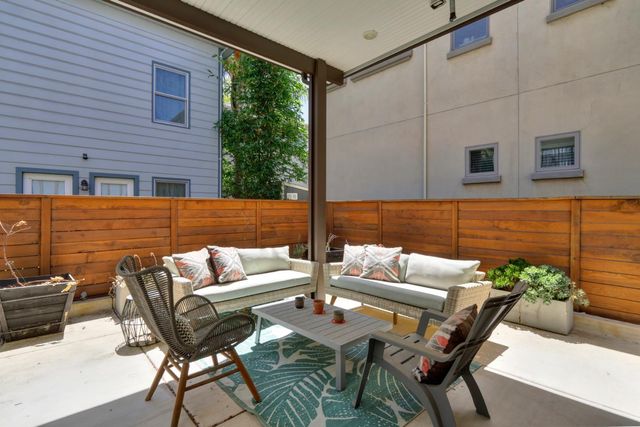 2020 Rice Aly, Sacramento, CA 95811