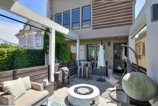 2020 Rice Aly, Sacramento, CA 95811