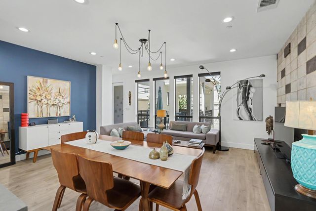 2020 Rice Aly, Sacramento, CA 95811