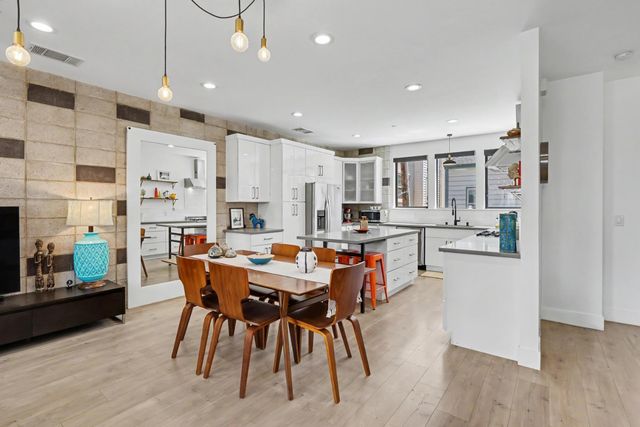 2020 Rice Aly, Sacramento, CA 95811