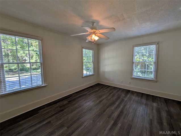 2166 College Street, Montgomery, AL 36106