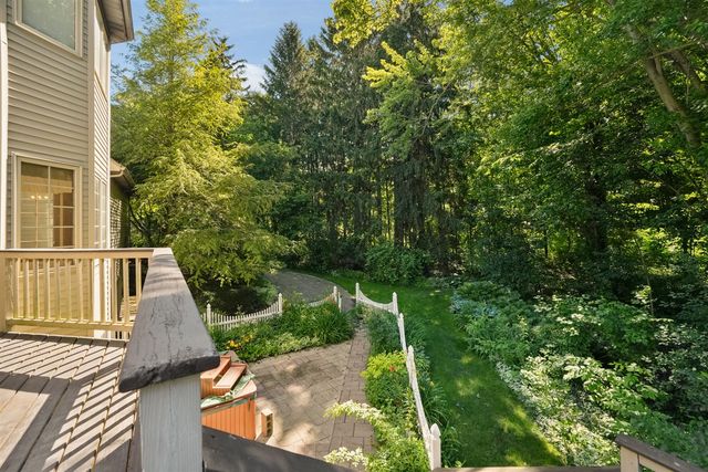 4500 Creek View Drive, Hudsonville, MI 49426