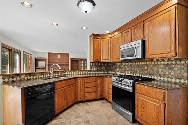4500 Creek View Drive, Hudsonville, MI 49426
