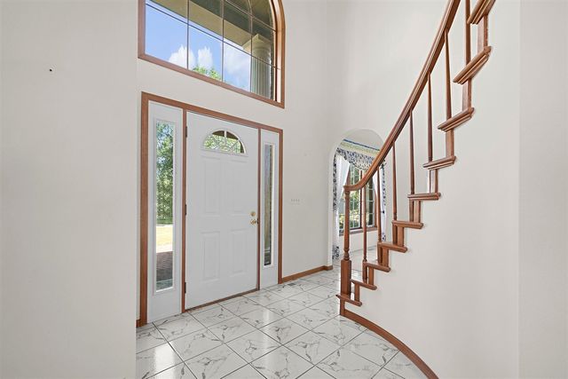 4500 Creek View Drive, Hudsonville, MI 49426