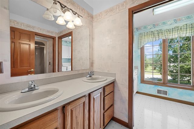 4500 Creek View Drive, Hudsonville, MI 49426