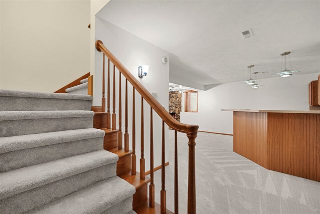 4500 Creek View Drive, Hudsonville, MI 49426