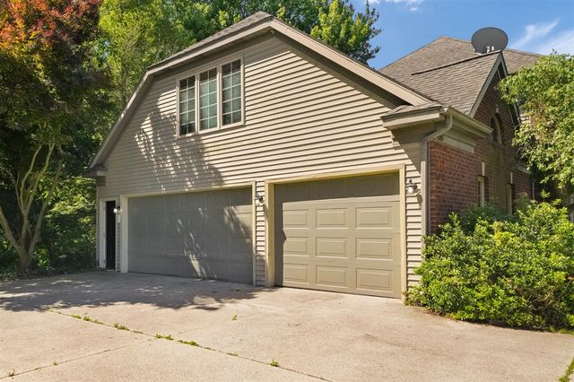 4500 Creek View Drive, Hudsonville, MI 49426
