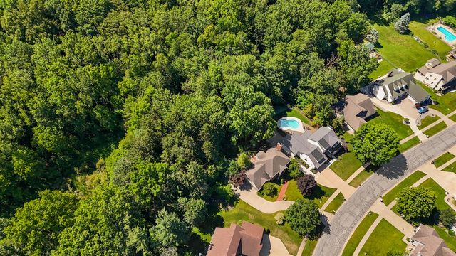 4500 Creek View Drive, Hudsonville, MI 49426