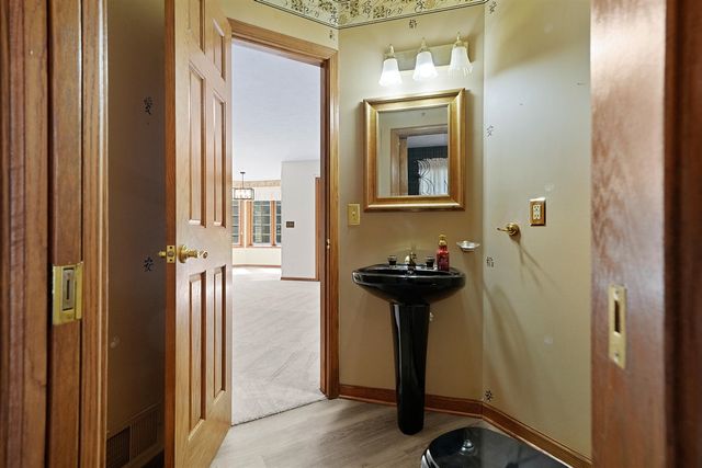 4500 Creek View Drive, Hudsonville, MI 49426