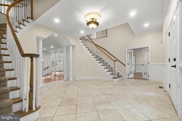 6 TIMBERPARK CT, Lutherville Timonium, MD 21093