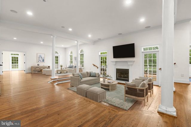 6 TIMBERPARK CT, Lutherville Timonium, MD 21093