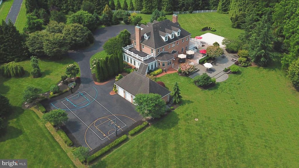 6 TIMBERPARK CT, Lutherville Timonium, MD 21093