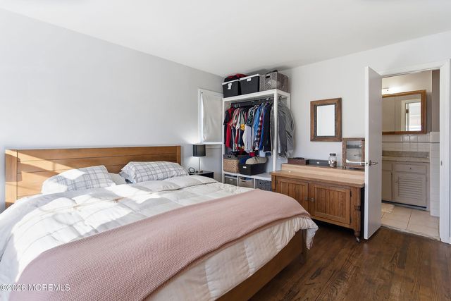 31 Mitchell Drive, Toms River, NJ 08755