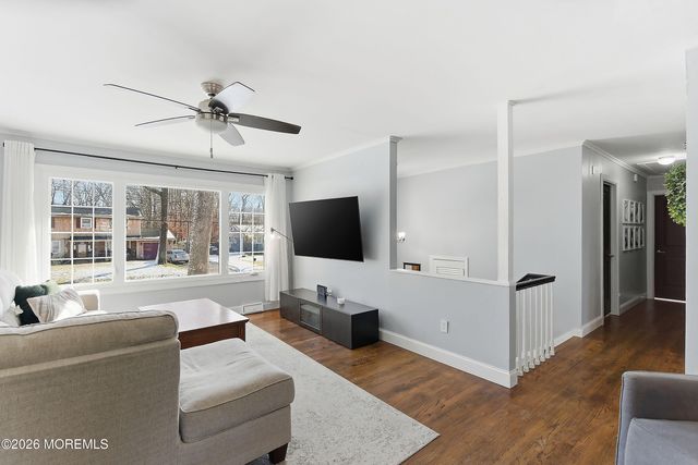 31 Mitchell Drive, Toms River, NJ 08755