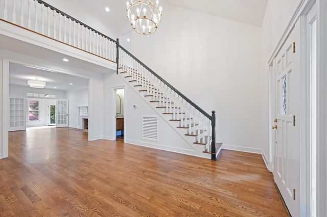 6013 Landmark Pl, Brentwood, TN 37027