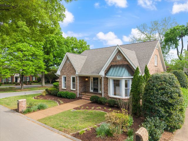 6013 Landmark Pl, Brentwood, TN 37027