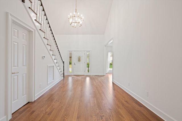 6013 Landmark Pl, Brentwood, TN 37027