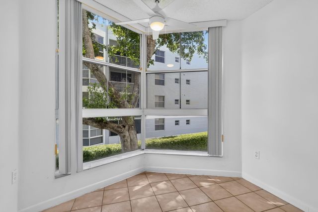 5936 MORNINGSTAR Circle 205, Delray Beach, FL 33484