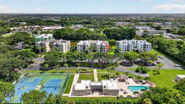 5936 MORNINGSTAR Circle 205, Delray Beach, FL 33484