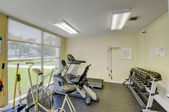 5936 MORNINGSTAR Circle 205, Delray Beach, FL 33484