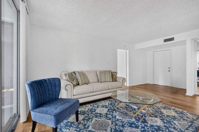 5936 MORNINGSTAR Circle 205, Delray Beach, FL 33484