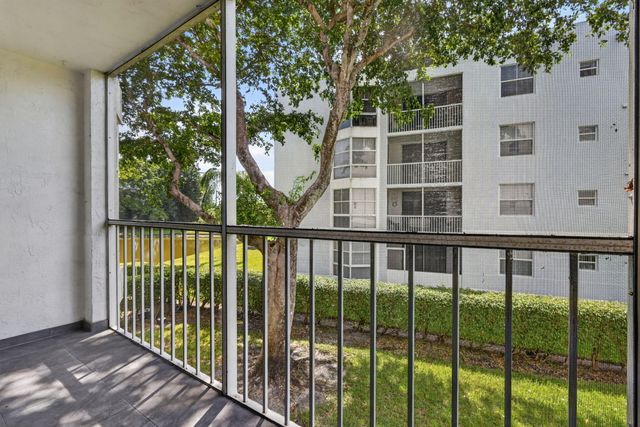 5936 MORNINGSTAR Circle 205, Delray Beach, FL 33484