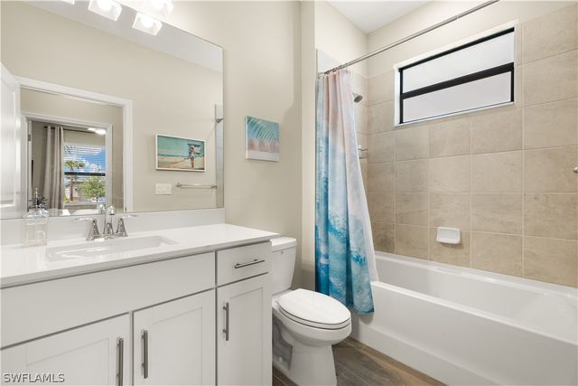 18651 Ives DR, Estero, FL 33928