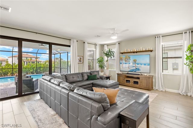 18651 Ives DR, Estero, FL 33928