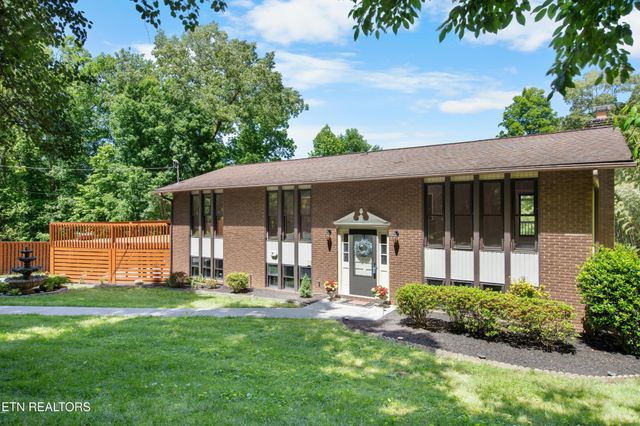 235 S Ridge Rd, Knoxville, TN 37920