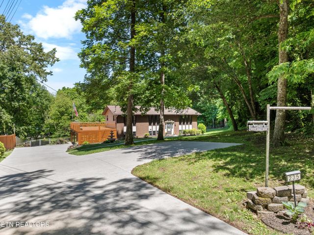 235 S Ridge Rd, Knoxville, TN 37920