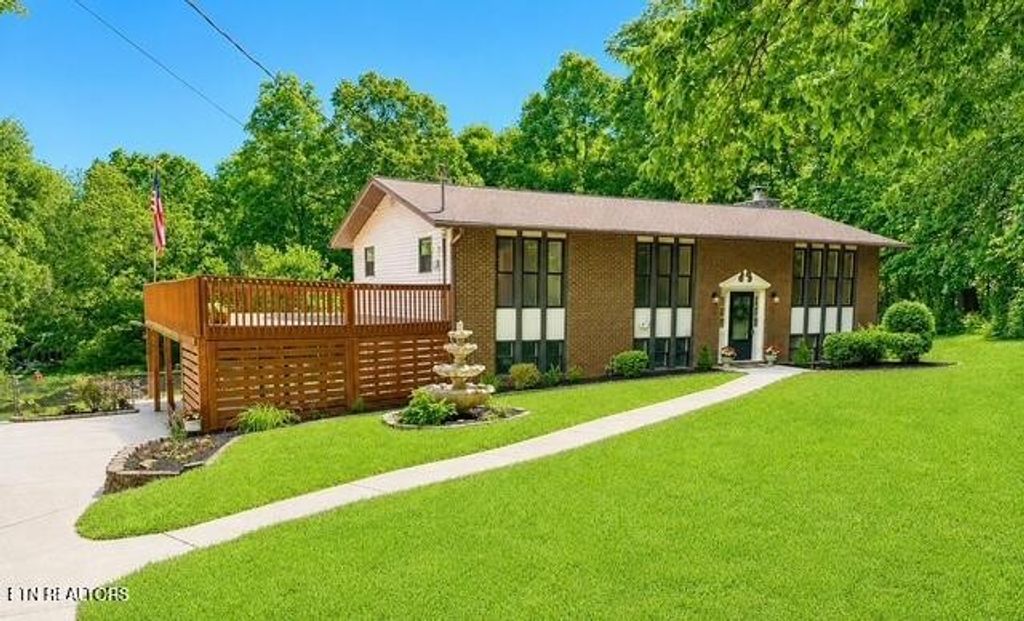 235 S Ridge Rd, Knoxville, TN 37920